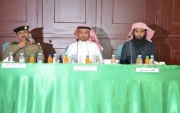 شرطة حائل تقيم محاضرة بعنوان ( الجوانب الخفية للمؤثرات العقلية ) بالتعاون مع تعليم حائل
