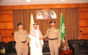 الأمن العام يكرم ابن #جبة عبدالله خلف السحيمان لقاء تعاونه مع رجال الأمن 